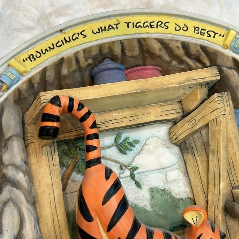 1995 Winnie the Pooh Bradford Exchange 3D Plate Bouncing’s What Tiggers Do Best
